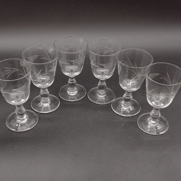 6 Etched Crystal Liqueur Glasses - Picture 1 of 11